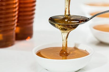 10 Uses of Honey in Your Life