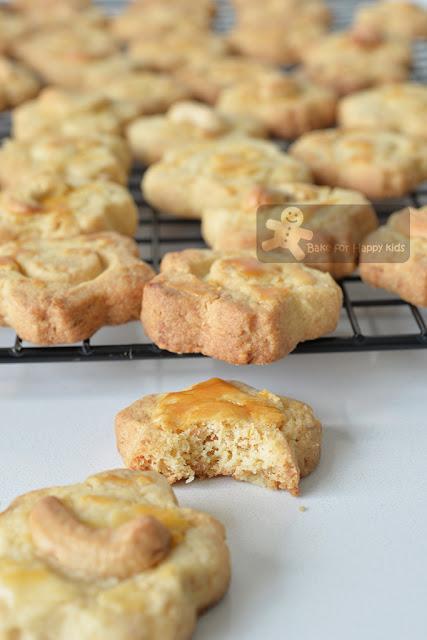 melt in the mouth butter cashew cookies