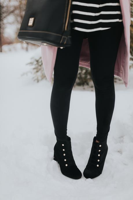 Winter style: Pastel Jacket winter style: coca JustFab booties