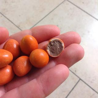 New Nestle Orange Smarties Mini Eggs Review