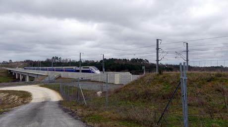 A low-speed road-trip alongside the high-speed railway line from Bordeaux to Montguyon