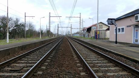 A low-speed road-trip alongside the high-speed railway line from Bordeaux to Montguyon