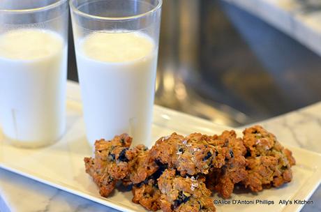 wild blueberry pistachio oatmeal cookies