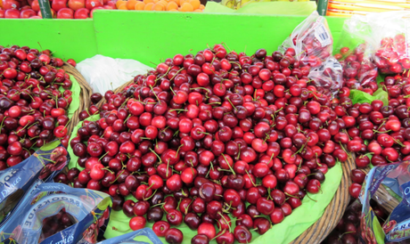 Fresh fruits at Pier 39