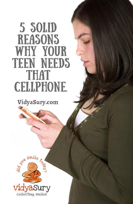 5 solid reasons why your teen needs a cell phone