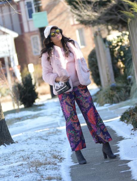 how to wear pinki fur in winter. pantone color 2018, purple, h7M purple pants, gap fur jacket, velvet cap, street style, fashion blogger, myriad musings