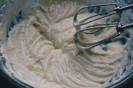 Eggless Red velvet cake with cream cheese frosting