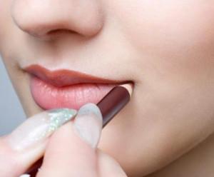 Apply Your Lip Makeup in This Way, You Will Become Single on Valentine's Day 3