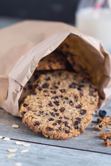 Currant & Cocoa Nib Wholegrain Cookies in under 30 Minutes