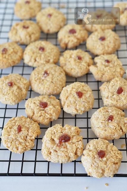 buttery crispy Nestum cookies