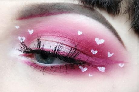 Wear Your Heart on Your Eyes, try this crazy eye makeup on This Valentine’s Day