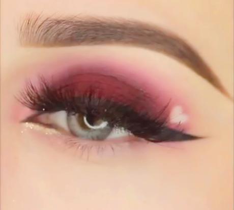 Wear Your Heart on Your Eyes, try this crazy eye makeup on This Valentine’s Day