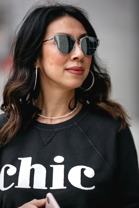 Chic at Every Age // CHIC Sweatshirt