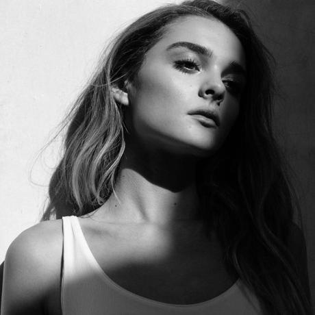 Feature Friday: Charlotte Lawrence
