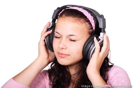 Girl-Headphones-Listen