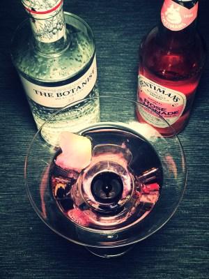 Cocktail Recipe: Valentine’s Rose Martini Gin Cocktail