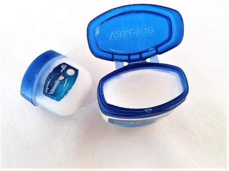 Top 10 Benefits of Vaseline Petroleum Jelly