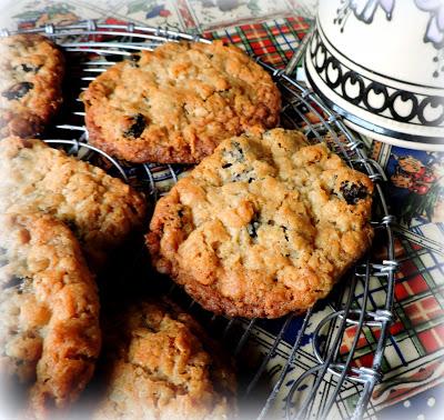 Oatmeal Raisin Cookies