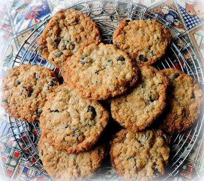 Oatmeal Raisin Cookies