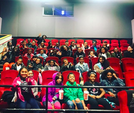 Serena Williams Surprise Group Of Girls  With Black Panther Screening