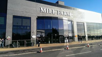 ✓596 Mill Farm