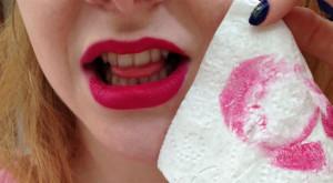 How to Make Your Glossy Lipstick Matte Easily