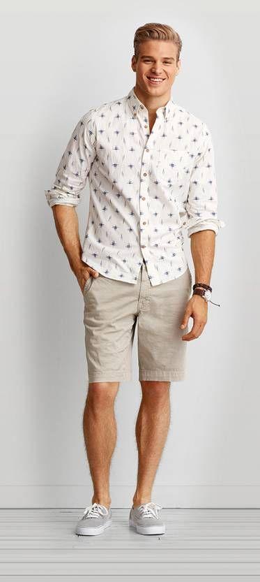 What to Wear With Mens Cargo Shorts