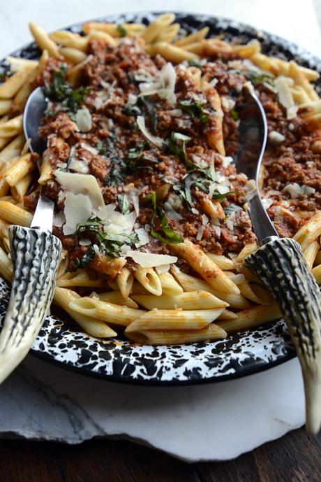 meaty pizza bolognese sauce