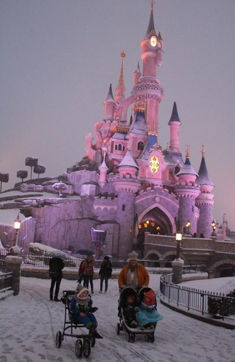 A Very Snowy Trip To Disneyland Paris