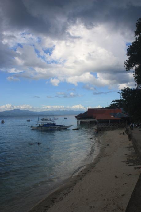 DAILY PHOTO: Clouds & Water, Panagsama Beach
