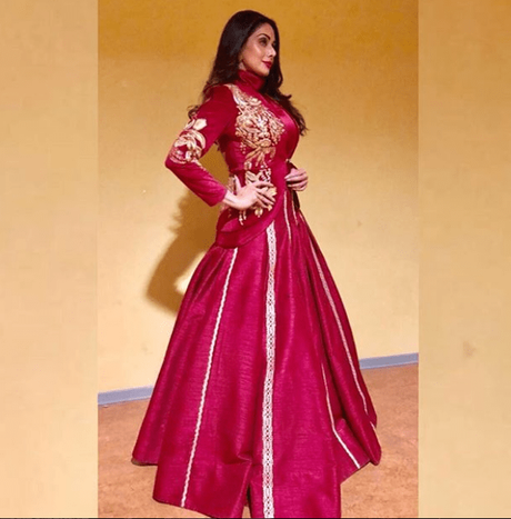 Sridevi in Red Outfit, sridevi style, sridevi fashion game