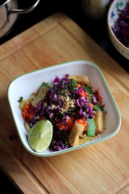 Colourful, Peanutty Tofu and Veggie Bowl with Glass Noodles