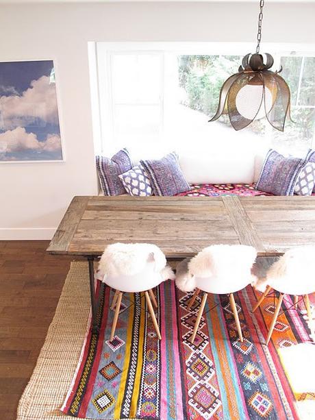 Layered Rugs and Textured Pillows via Amber Interiors - Textiles Board on Oaxacaborn