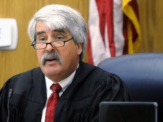 Judge Sibley Reynolds violated courtroom procedure in Charles Todd Henderson perjury case, meaning the guilty verdict should be overturned on appeal