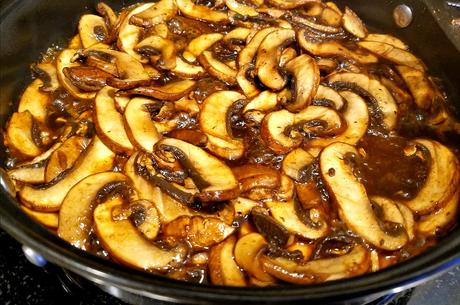 Vegan Bean with Mushroom Bacon Soup – Instant Pot