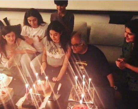 Janhvi Kapoor birthday, Janhvi Kapoor's 21st birthday, janhvi kapoor with family, 