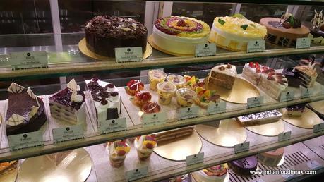 Theos, Noida: A Paradise for Bakery Lovers