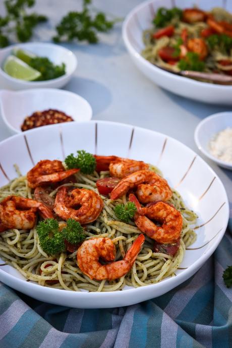 shrimp pesto pasta, green spaghetti, gluten free pasta, seafood, shrimp, st patricks day special, vegan, pesto pasta, food blogger, myriad musings