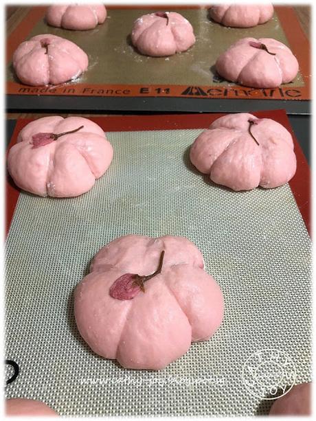 Sakura Paste Bun