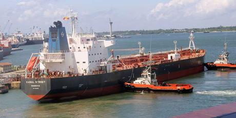 volatile Oil trade ~ Venezuela mulls Oil trade with India in Rupees