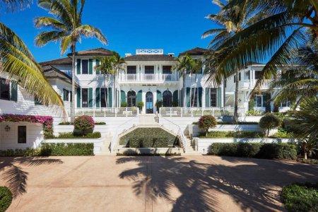 Tiger Woods Ex Wife Elin Nordegren Selling Mansion For $49.5 Million ...