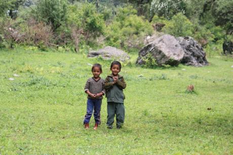 DAILY PHOTO: Curious Kids of Himachal Pradesh