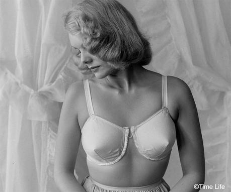 1940s-Fashion---The-Wired-Bra2 1940s-Fashion---The-Wired-Bra