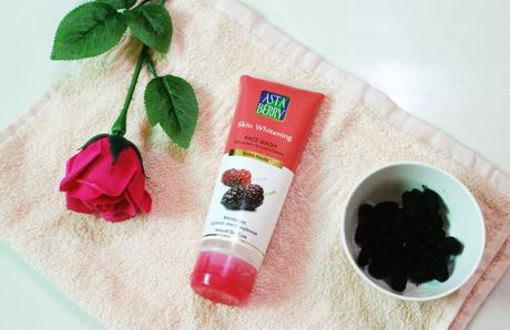Astaberry Skin Whitening Face Wash Review