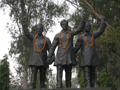 Remembering martyrs : Bhagat Singh, Sukhdev Thapar & Shivaram Rajguru