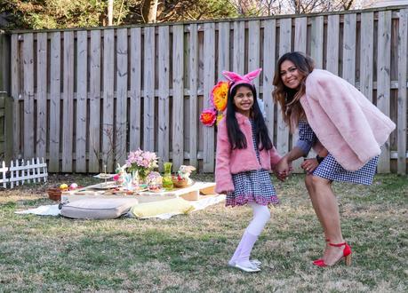 easter egg roll, easter backyard picnic, spring summer picnic, evening backyard party, tablescape for easter, sarah jessica parker gingham gap dress, lifestyle, mommy daughter blogger, myriad musings