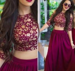 9e86cd5dd1096c8f1348fe065b2abc66--ethnic-outfits-indian-outfits