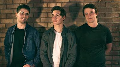 Single Spotlight: Luna Tides - Young Laws. Harmoniously anthemic and charmingly authentic music that electrifies its audience