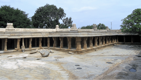 Exteriors of the Veerabhadra temple in Lepakshi