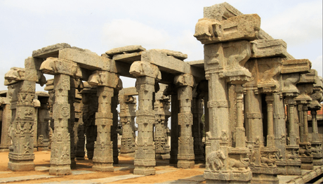 View of the pillars at the Veerabhadra temple in Lepakshi